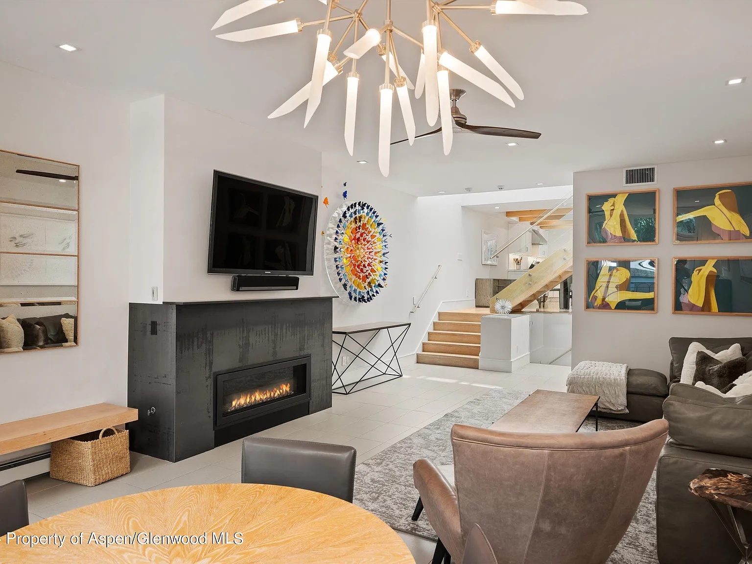 3 bed, 3.5 bath, 2833 sqft, $50,000 — Photo 3
