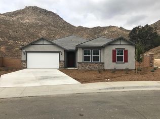 7273 Grazing Ln, Colton, CA 92324