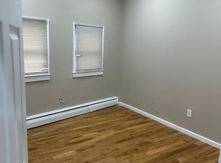 81 Academy St #1B, Poughkeepsie, NY 12601