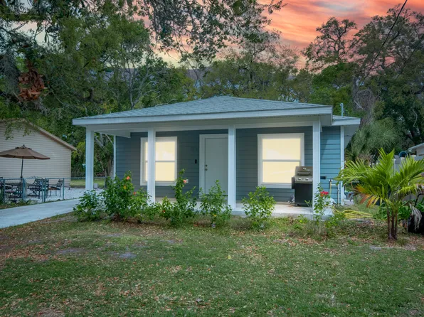 325 11th Ave E, Bradenton, FL 34208