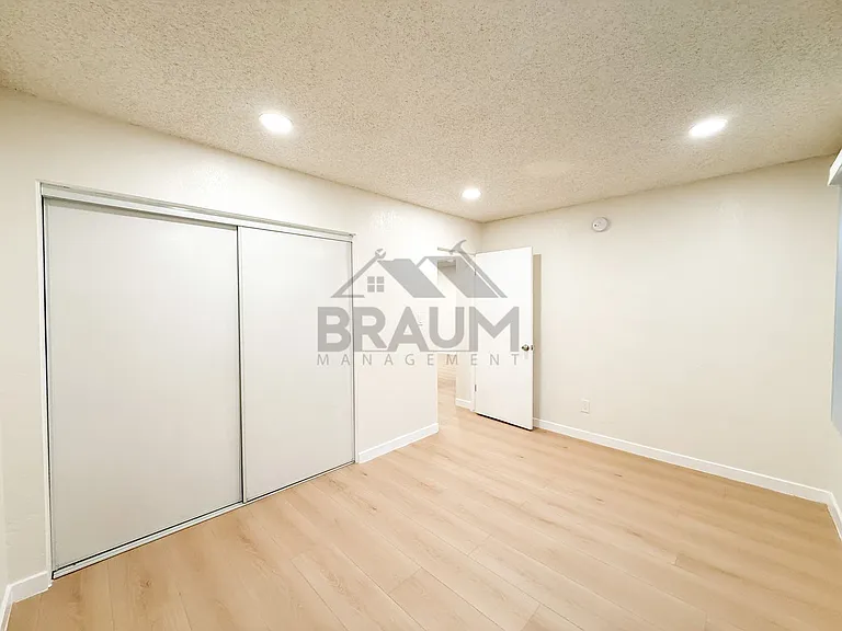 4636 LAUREL CANYON, LLC — Photo 14