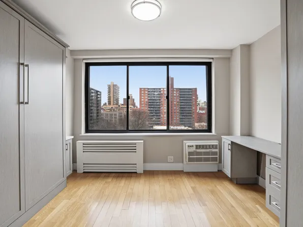 792 Columbus Avenue image 1 of 8