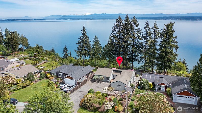 2nd image of 1985 Cascade View Drive