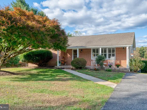 3 Old Garrett Ct, White Hall, MD 21161