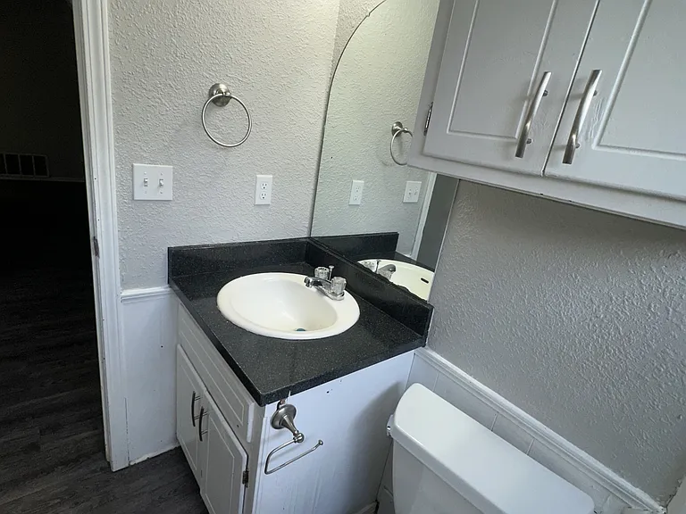 605 Lloyd Ave — Photo 25