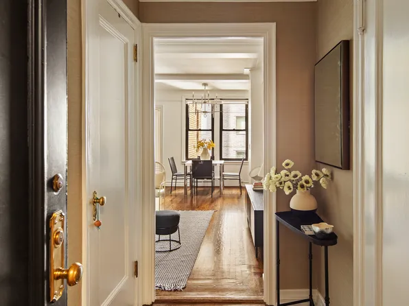 308 East 79th Street image 5 of 9