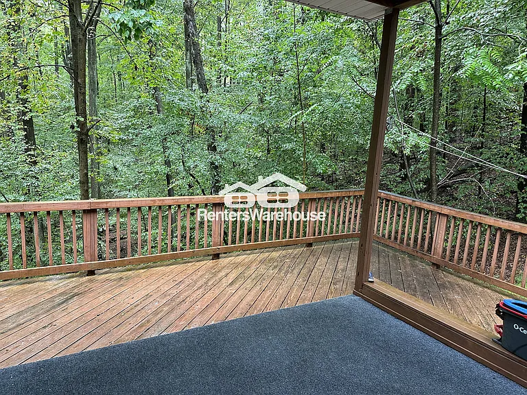 1109 High Country Rd — Photo 4