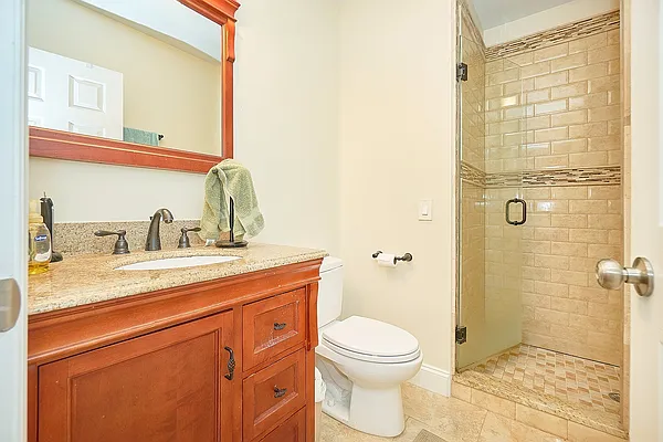 Rented by Keller Williams NYC | media 19