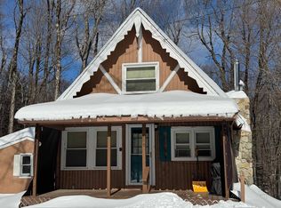 100 Beaver Brook Dr, Stoddard, NH 03464