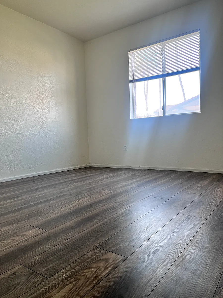 Building Photo - 623 W Guadalupe Rd #169