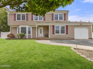 104 Dale Ct, Manchester, NJ