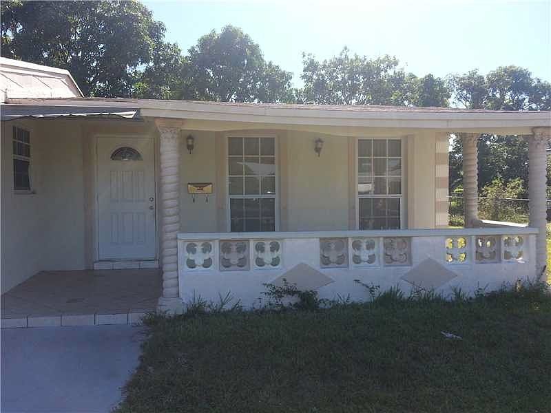 1st image of 1270 NW 189th Ter