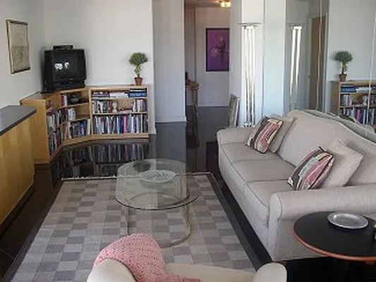 Rented by Newell and Assoc. | media 9
