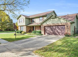 2011 O'Donnell Dr, Champaign, IL 61821