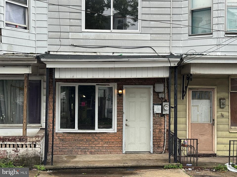 1st image of 38 S 10th St
