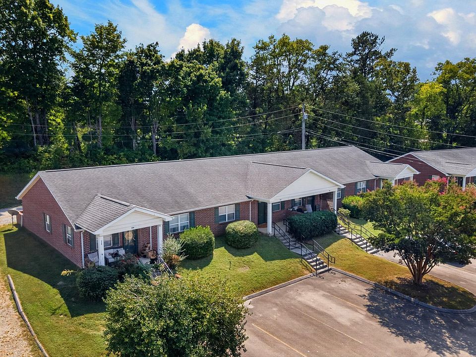 1st image of 124 Hackberry Way