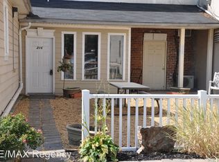 216 E Madison St #1, Remington, VA 22734