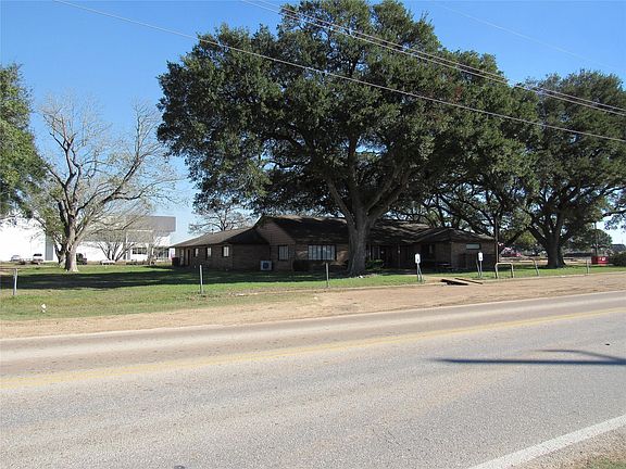 5th image of 2119 Woods Rd