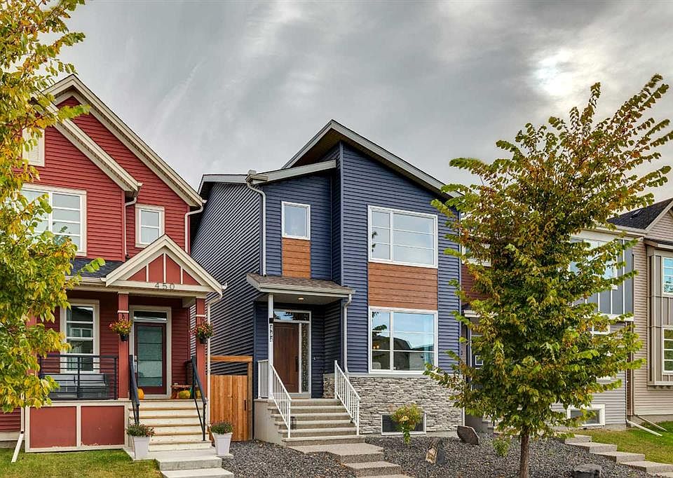 1st image of 454 W Walgrove Way SE