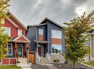 454 W Walgrove Way SE, Calgary, AB T2X 4E9