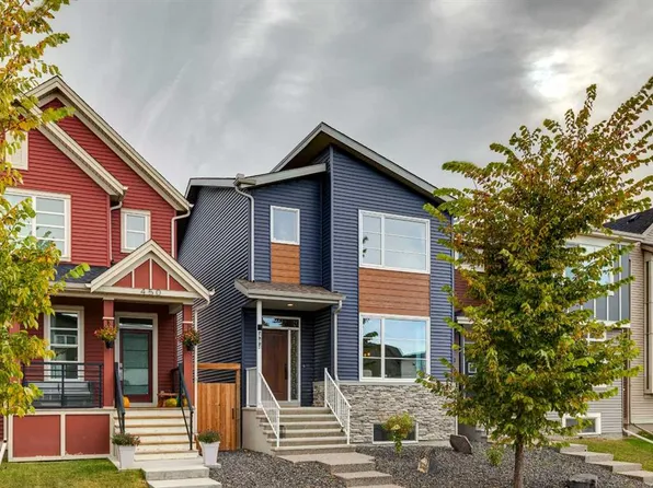 454 W Walgrove Way SE, Calgary, AB T2X 4E9