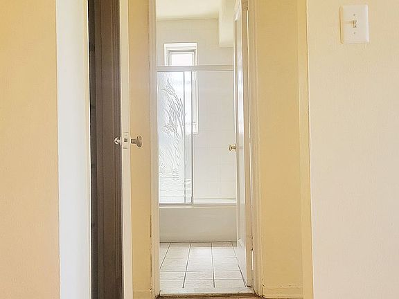 4th image of 63-85 Woodhaven Blvd #5G