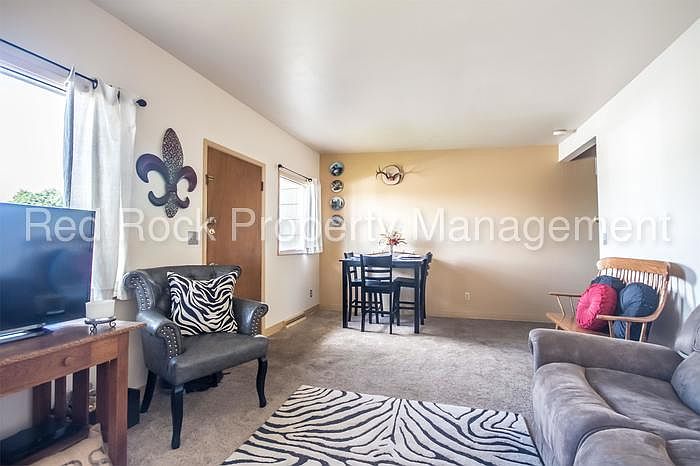 1st image of 8314 E Broadway Ave