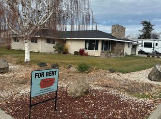 697 SE 3rd St, Prineville, OR 97754