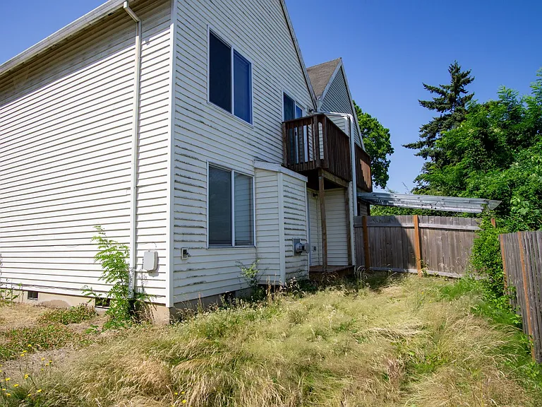 Great Piedmont 3 Bdr Townhouse w/Fireplace, DW + Garage! — Photo 26