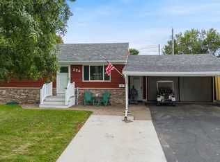 224 Andover Rd, Hoyt Lakes, MN 55750