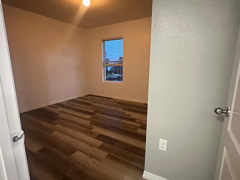 881 Lake Cummings Blvd — Photo 20