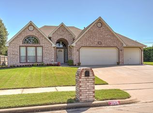 305 N Palm Ave W, Broken Arrow, OK 74012
