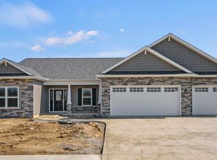 2214 Raccoon Run Blvd, Winona Lake, IN