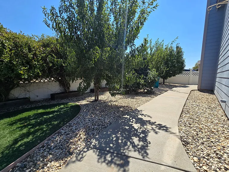 8080 Quartz Ln — Photo 6