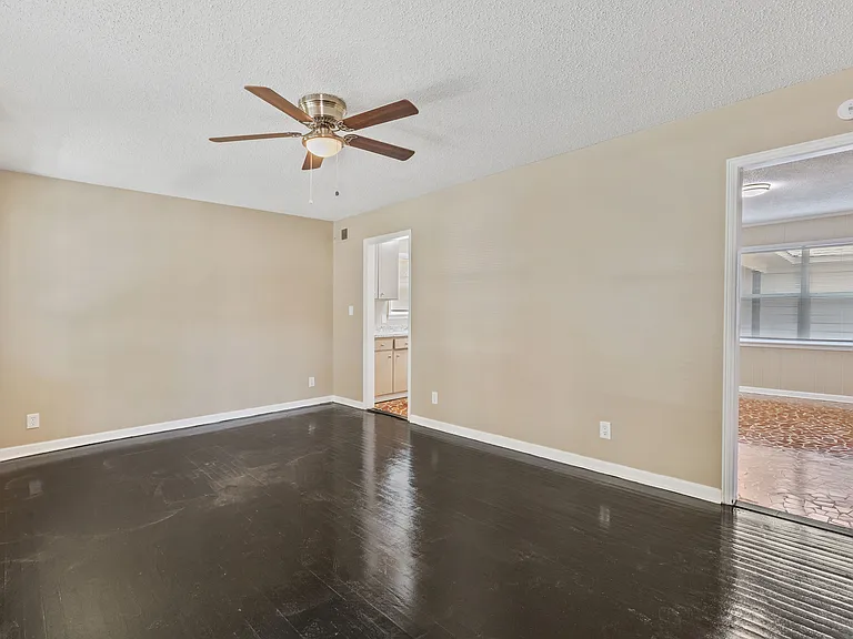 1689 Clementine Rd — Photo 17