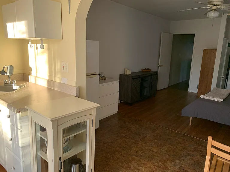 This unit can come furnished or unfurnished.