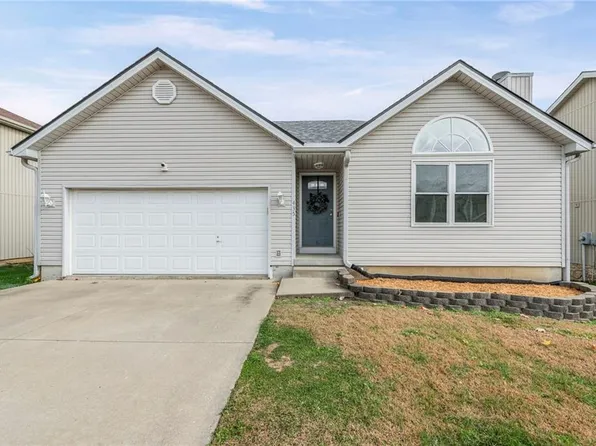 435 N Queen Ridge Ave, Independence, MO 64056