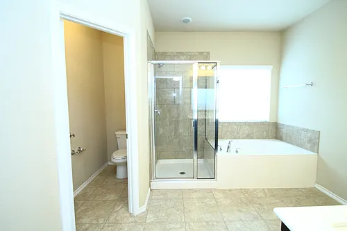 4817 Green River Dr Photo 1