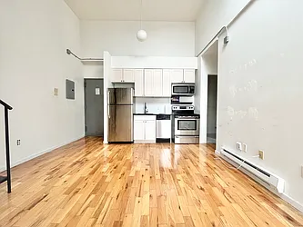 324 Melrose Street, #4B