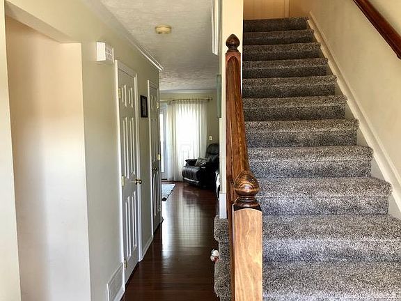 2nd image of 255 Constitution Dr