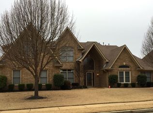 10520 Red Stone Dr, Collierville, TN 38017
