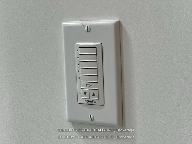 77 Shuter St #725 — Photo 20