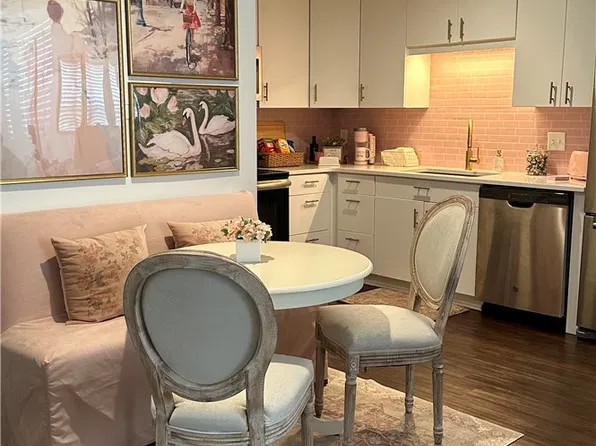 210 N Ross St APT M, Auburn, AL 36830