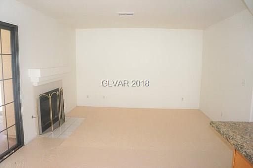 4th image of 2309 Chatfield Dr