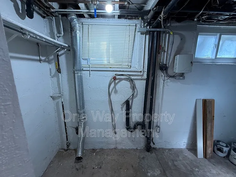 804 11th St #1 — Photo 21