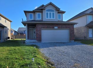 7770 Hanniwell St, Niagara Falls, ON L2G0H5