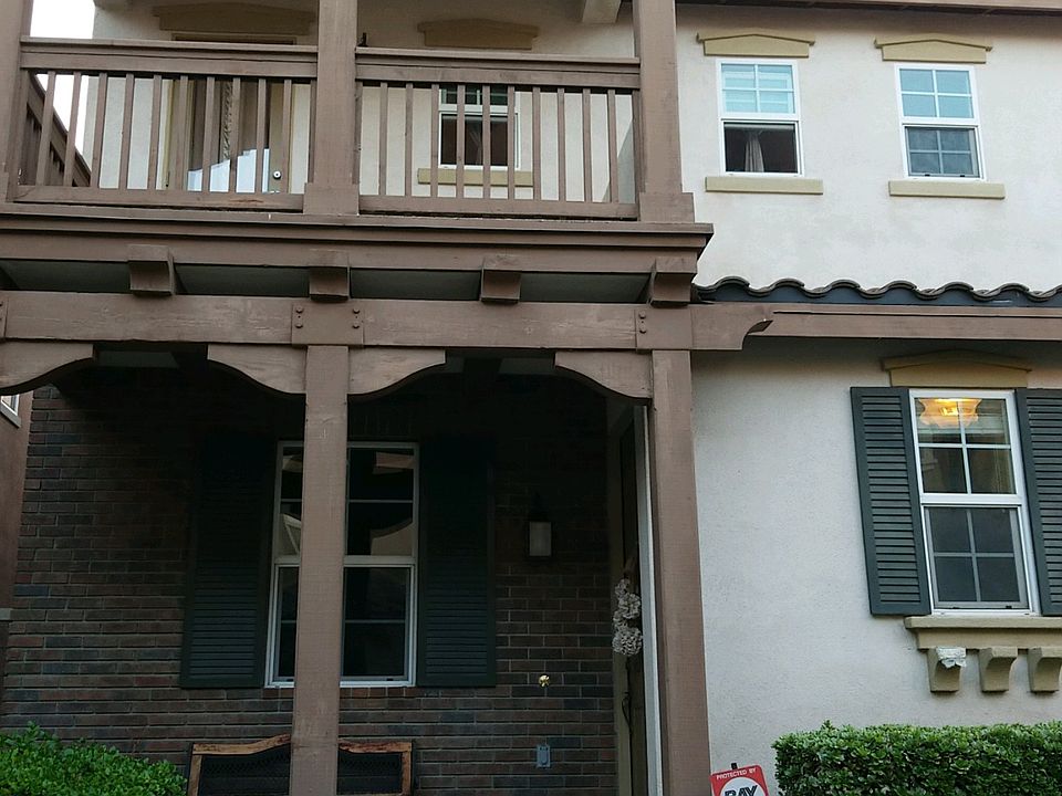 2nd image of 8242 Garden Gate St