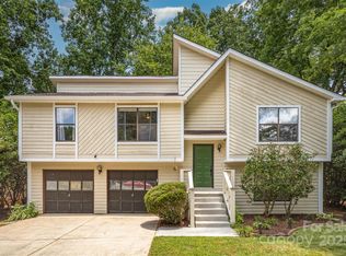 7434 Lawyers Station Dr, Mint Hill, NC 28227