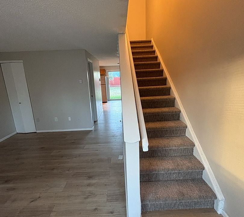 1st image of 3550 Butternut Dr APT C