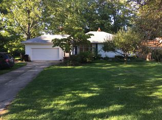 23042 Cedar Point Rd, Beachwood, OH 44142